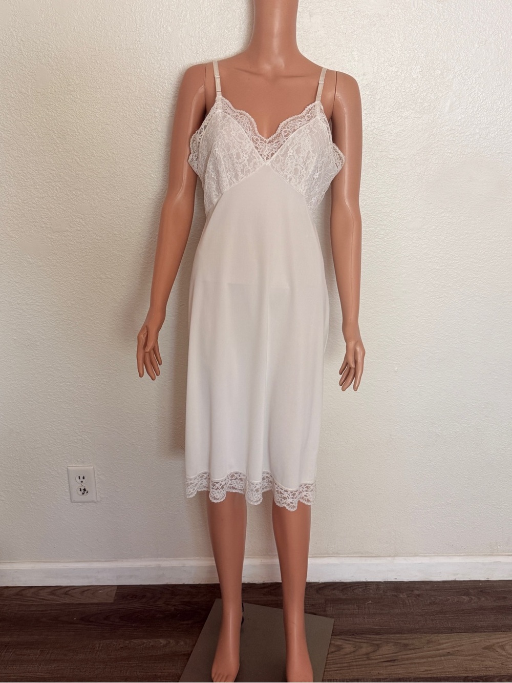 Vintage Hollywood Vassarette Lace-Trim Slip Dress White Sz 38